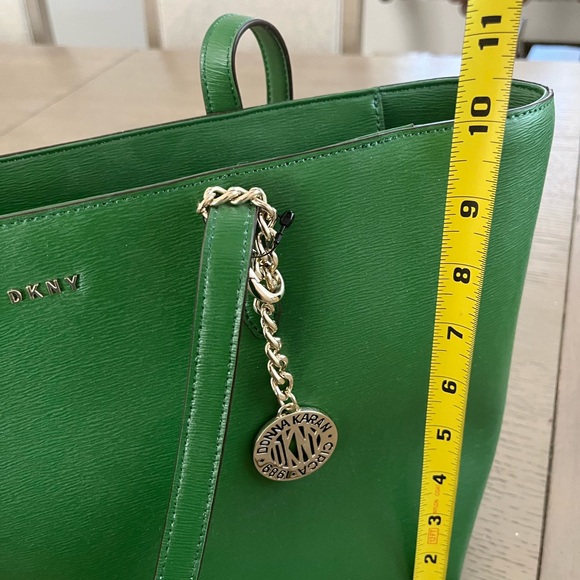 DKNY Sutton Leather Bryant Medium Tote - Picture 6 of 8